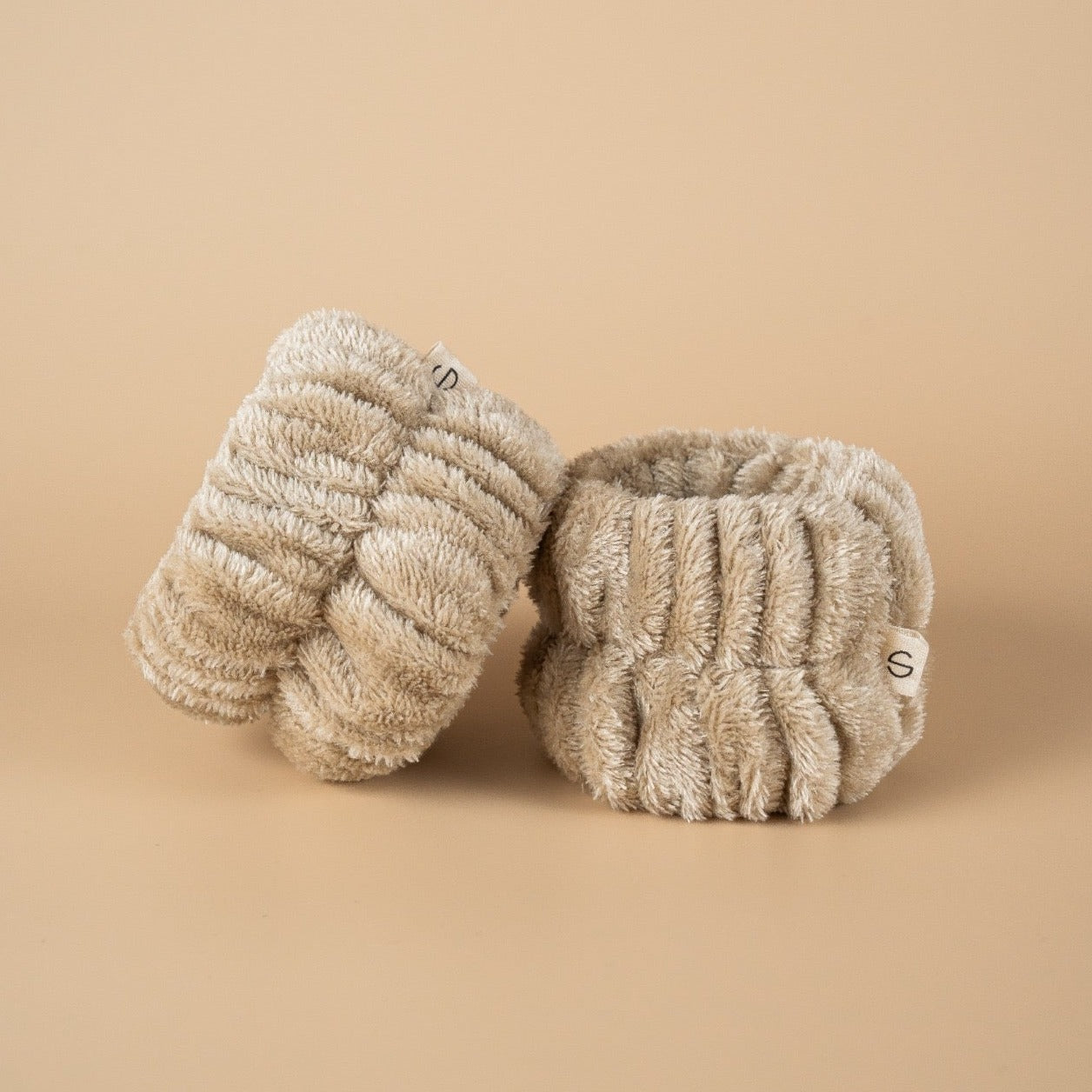 CLOUD CLEANSING CUFFS