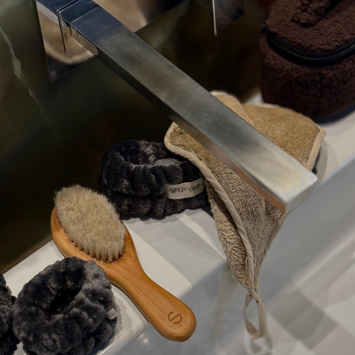 DRY BODY BRUSH